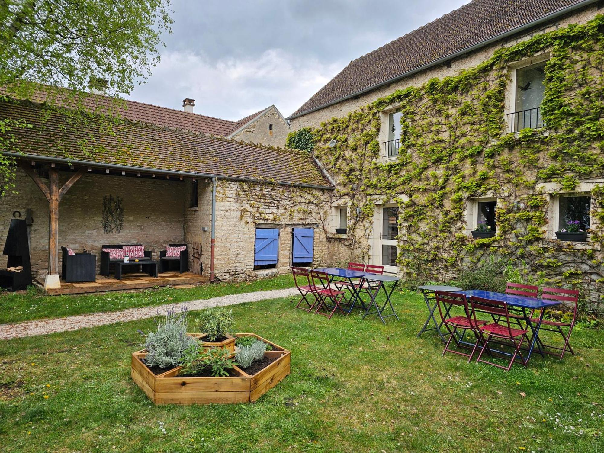 La Cote Monsieur Guest House Sanvigne Exterior photo
